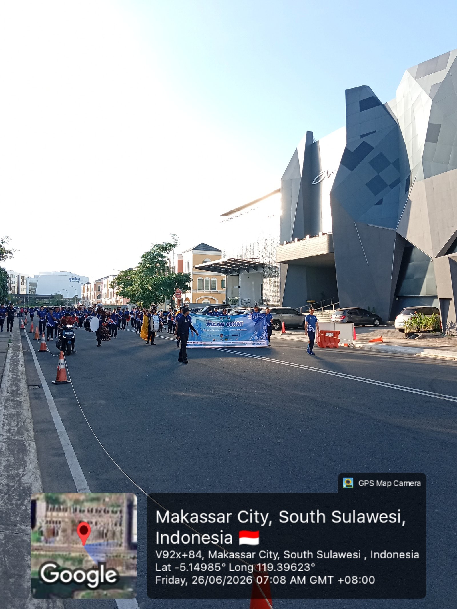 Semarak Jalan Sehat Meriahkan Dies Natalis ke-45 Politeknik Pelayaran Barombong di Kawasan CPI Makassar